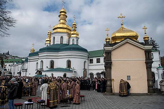 Экс-советник Кучмы предупредил Киев об опасной ситуации вокруг УПЦ