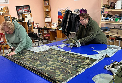 По "Лекалам Добра": в Большой Черниговке шьют одежду для бойцов