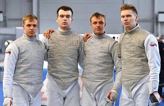 Российские саблистки завоевали золото молодежного чемпионата Европы
