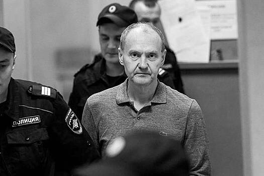 Осужденный за взятку экс-глава УМВД по Екатеринбургу погиб в зоне СВО. Его долго не хотели брать на фронт