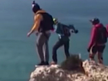 Гибель бейсджампера попала на видео