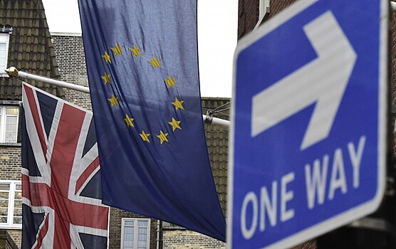 Еврокомиссия предупредила Британию о последствиях выхода из ЕС