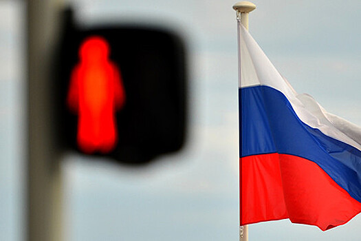 В Калининграде прокуратура требует наказать паб за грязный российский флаг