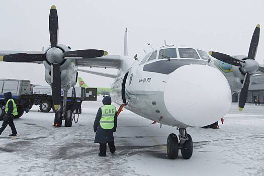 Севший на реку в Якутии самолет ввели в эксплуатацию полвека назад