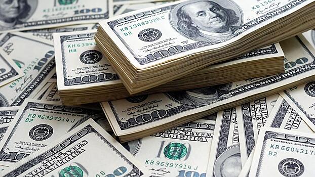 Американец по ошибке получил 50 млрд долларов на свою банковскую карту