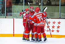 Хоккеисты «Ижстали» одержали третью победу в домашней серии матчей