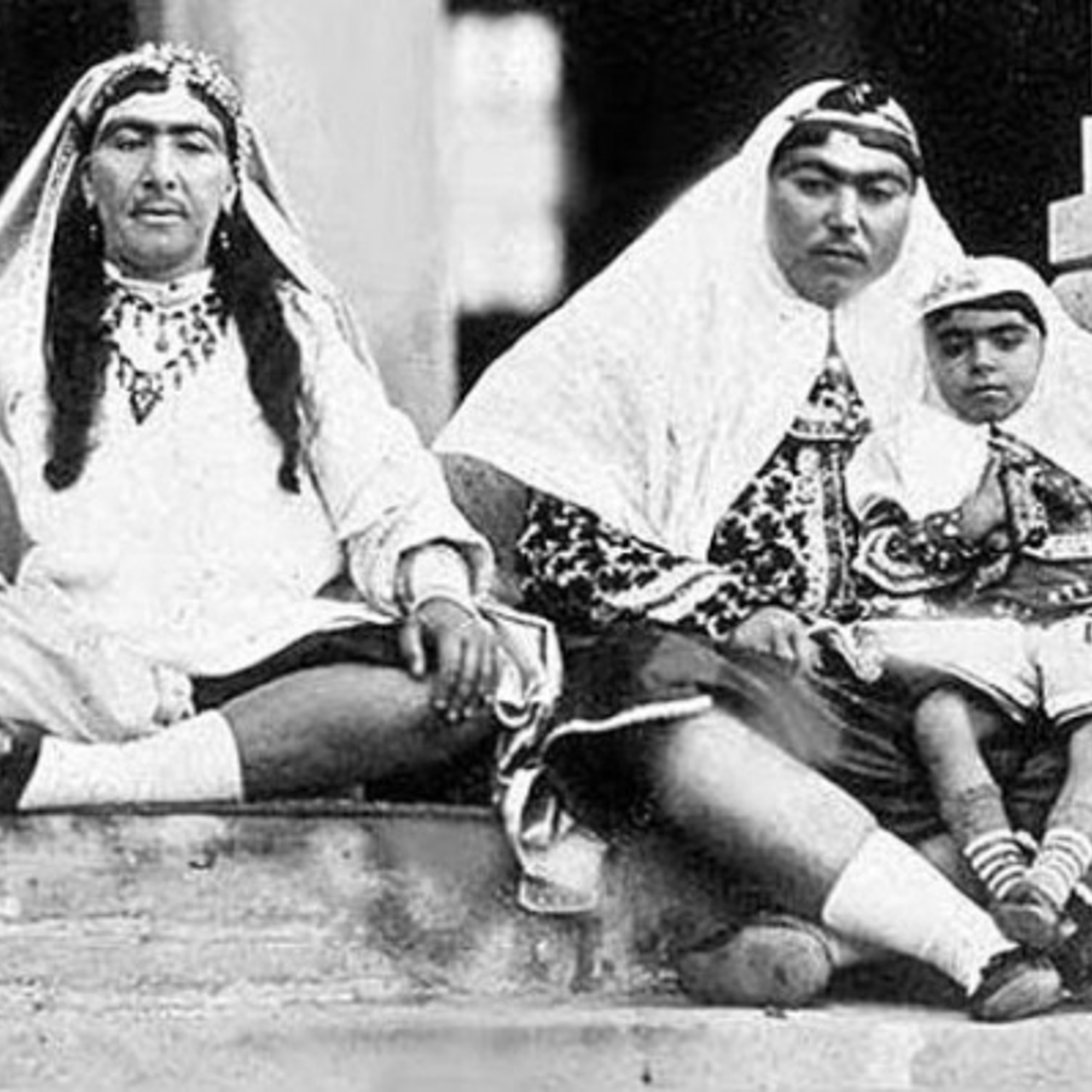 Первые волосы на письке  