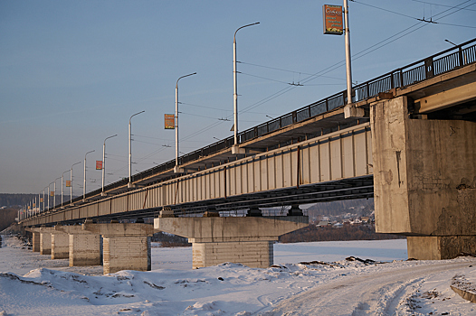Кузбасский мост фото Кемеровские власти прокомментировали слухи о скором закрытии Кузбасского моста н