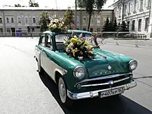 Мантуров заявил, что в России планируют возродить автомобили "Волга" и "Победа"