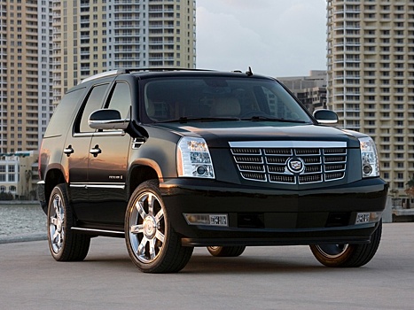 Автоконцерн GM отзовет более 11 тыс. внедорожников Cadillac и Chevrolet в РФ в 2022 году