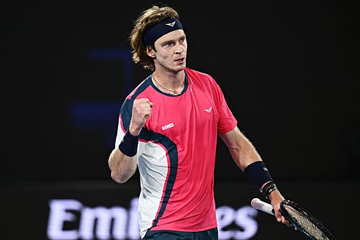 Рублёв признался, что в победном матче в Париже играл новой ракеткой