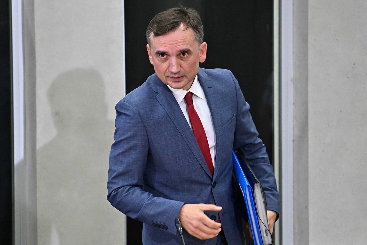 Экс-министр юстиции Польши получил политическое убежище в Венгрии