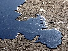 В Авачинской бухте в Петропавловске-Камчатском выявили утечку нефтепродуктов