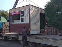 В Пензе демонтировали незаконные ларьки с шаурмой и фруктами