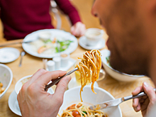 Почти 70% россиян не ходят в кафе и рестораны