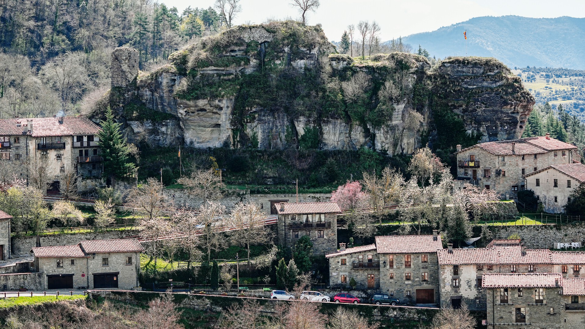 В Испании призвали «отбирать» лишние квартиры у граждан
