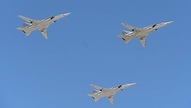Российские Ту-22М3 выполнили полет над Баренцевым и Норвежским морями