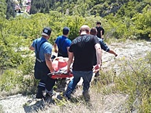 Туристку со сломанной ногой эвакуировали с горы в Геленджике