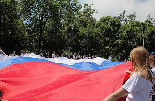 Праздничными концертами и благотворительными акциями отметили День России в Приморье