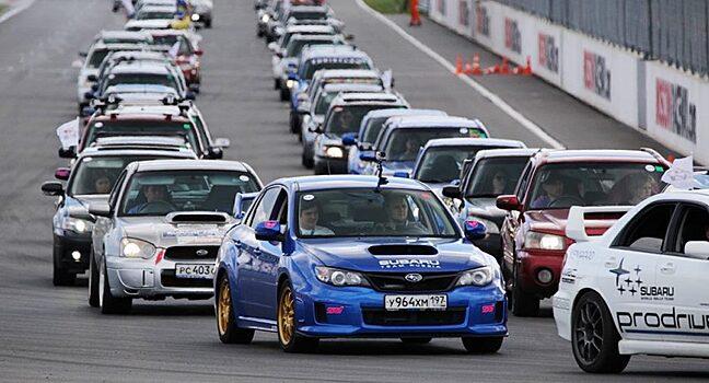 В России собрали вместе рекордное число машин Subaru