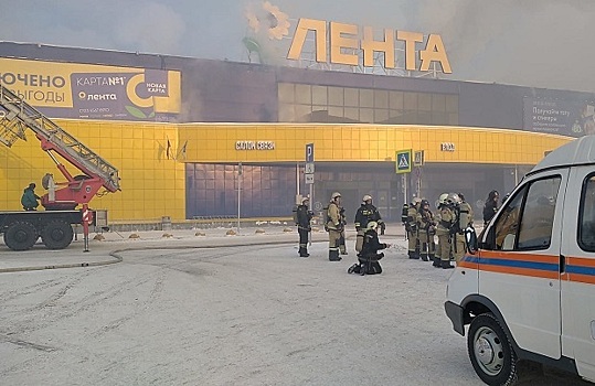 Полиция ищет поджигателя гипермаркета в Томске. Видео