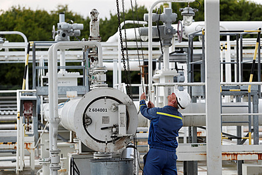 Российский платеж за транзит нефти через Украину в Чехию поступил в банк