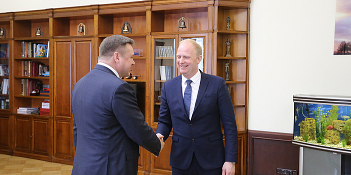 Любимов обсудил строительство ферм в Рязанской области с норвежским бизнесменом