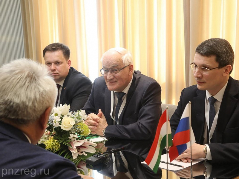 Симонов возглавил пензенскую делегацию на конференции «Деловое и инвестиционное партнерство России и Таджикистана»