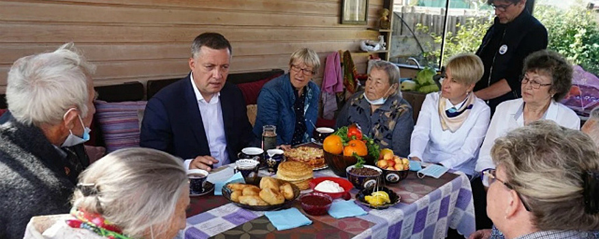 Игорь Кобзев провел встречу с представителями ветеранской организации