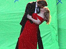 Лиама Хемсворта сфотографировали во время поцелуя с Ребел Уилсон