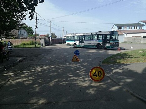 Велосипедист попал в реанимацию после ДТП с автобусом в Калининграде