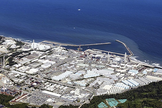 На АЭС "Фукусима-1" зафиксировали утечку радиоактивной воды