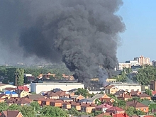 В Ростове-на-Дону загорелся склад МВД