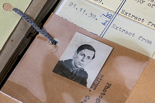 Архивы МИ-5: Королева узнала, что Энтони Блант - агент СССР, только в 1973-м