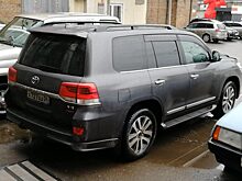 Покупкой дорогого внедорожника директором «Автоспецбазы» заинтересовались в Заксобрании