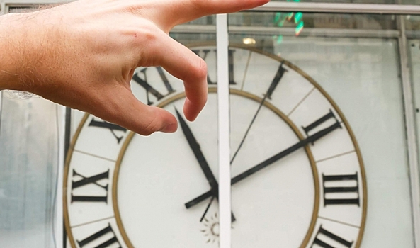 Многие волгоградцы хотят вернуть московское время