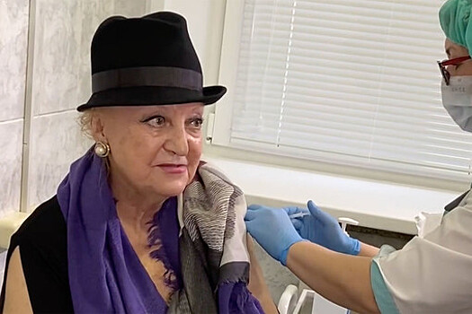 79-летняя оперная певица Галина Борисова привилась от коронавируса