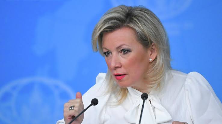 Захарова призвала Запад понять последствия поддержки Киева