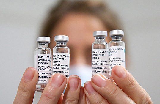 Европейский регулятор заявил об «очевидной связи» между вакциной AstraZeneca и тромбозами