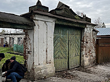 Студенты Суздаля обследовали старинные ворота для реставрации