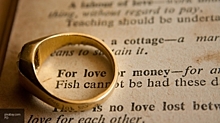 В Госдуме предложили законом приравнять регистрацию брака и венчание