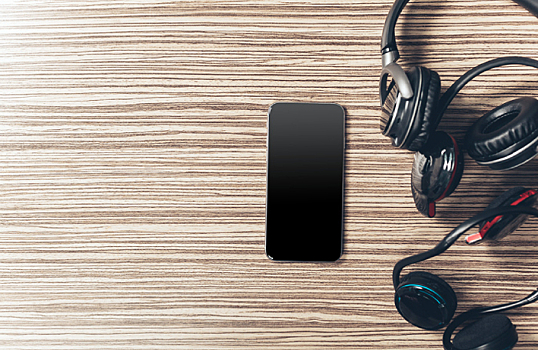 ФАС раскрыла схему завышения цен продавцов наушников на маркетплейсах