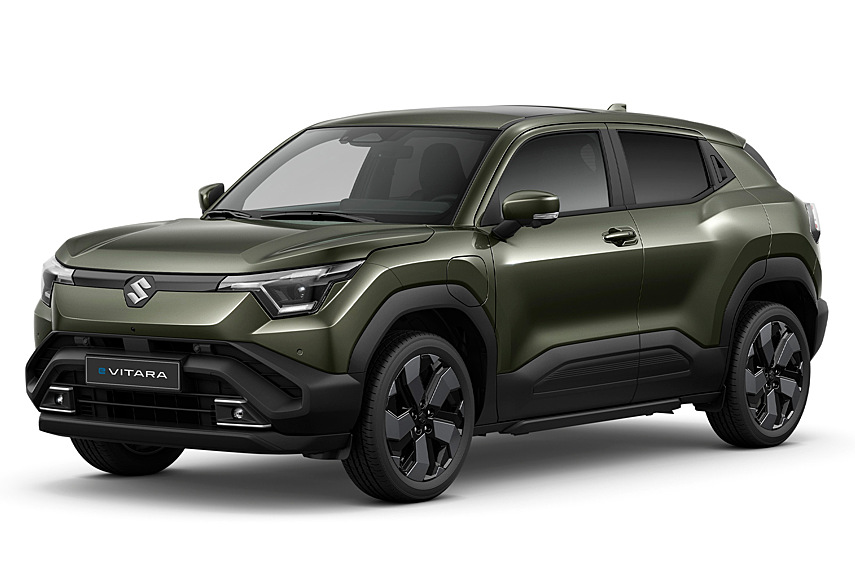 Suzuki eVitara. Электрический кроссовер разработан при участии индийского совместного предприятия Maruti Suzuki. Длина, ширина и высота составляют 4,27, 1,8 и 1,63 метра соответственно, колёсная база — 2,7 метра. Клиренс равен 180 миллиметрам, диаметр колёс — 18 или 19 дюймов.