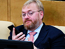 Милонов возложил на депутатов вину за популярность «Битвы экстрасенсов»