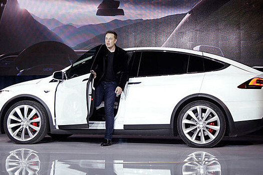 Илон Маск уповает на стартап: что не так с автопилотом Tesla
