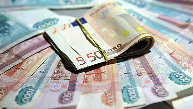 Курс евро вырос до 69 рублей