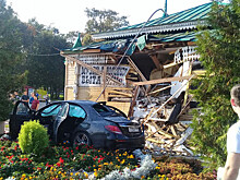Реактивный Mercedes разрушил музей