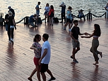 В Госдуме заявили о нехватке мест для романтических знакомств у молодежи