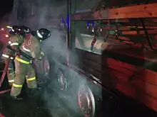 На трассе М5 в Самарской области на ходу загорелась фура