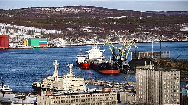 Унесенную во время айс-флоатинга туристку неделю ищут в Мурманской области